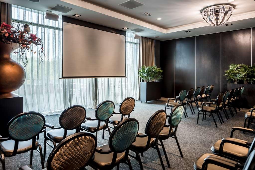 Van Der Valk Hotel Hoorn Хорн Удобства фото